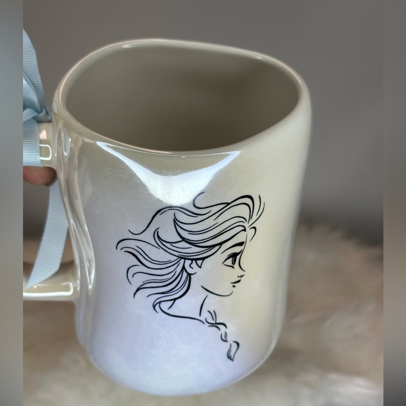 🚨Price Drop🚨 Rae Dunn Frozen Elsa Iridescent "Let it Go" mug - Picture 3 of 4